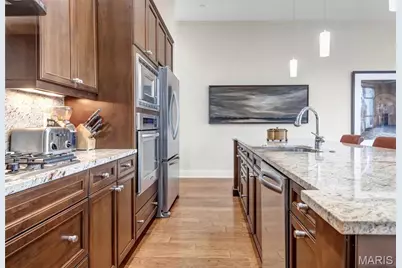 8025 Maryland Ave #3D, Clayton, MO 63105 - Photo 3