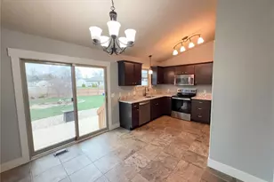 119 Albany Manor Dr, Wentzville, MO 63385 - Photo 11