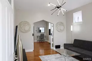 1401 E Prairie Ave, Saint Louis, MO 63107 - Photo 5