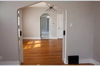 1401 E Prairie Avenue, Saint Louis, MO 63107 - Photo 33