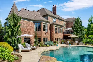 1215 Devonworth Dr, Town and Country, MO 63017 - Photo 5