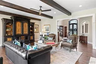 1215 Devonworth Dr, Town and Country, MO 63017 - Photo 15