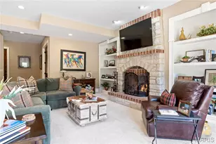 1215 Devonworth Dr, Town and Country, MO 63017 - Photo 47