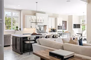 1215 Devonworth Dr, Town and Country, MO 63017 - Photo 15