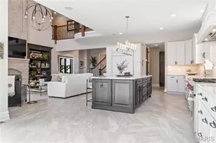 1215 Devonworth Dr, Town and Country, MO 63017 - Photo 17