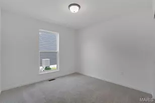 431 Yellow Rose Ct, Wentzville, MO 63385 - Photo 3