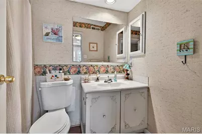 4294 Chateau De Ville Drive #H, Saint Louis, MO 63129 - Photo 11