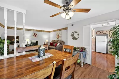 4294 Chateau De Ville Drive #H, Saint Louis, MO 63129 - Photo 5