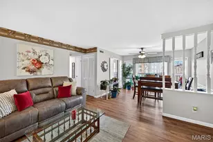 4294 Chateau De Ville Dr, Saint Louis, MO 63129 - Photo 3