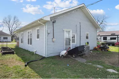 323 Wright Avenue, Chaffee, MO 63740 - Photo 3