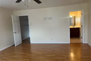 8456 Braddock Dr, University City, MO 63132 - Photo 7