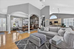 146 Silverstone Cir, Byrnes Mill, MO 63051 - Photo 9