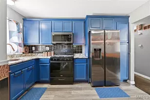 765 Kostka Ln, Florissant, MO 63031 - Photo 9