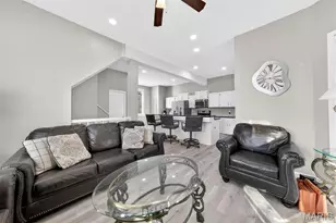 28 Columbus Square Dr, Saint Louis, MO 63101 - Photo 17