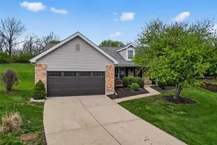 7 Autumn Valley Ct, O'Fallon, MO 63366 - Photo 3