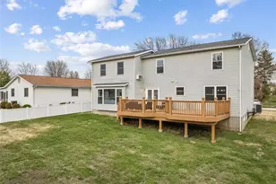 2119 Dettmer Pl, Hazelwood, MO 63031 - Photo 11