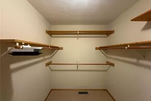 12220 Tempo Dr, Saint Louis, MO 63146 - Photo 15
