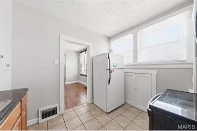 2408 Charlack Avenue, Overland, MO 63114 - Photo 19