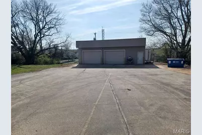 11364 Dorsett Road, Maryland Heights, MO 63043 - Photo 3