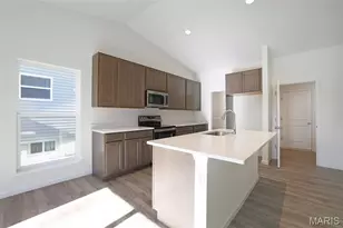 613 Tull Ct, Wentzville, MO 63385 - Photo 7