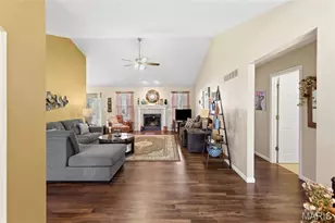 9727 Round Table Ct, Hillsboro, MO 63050 - Photo 9