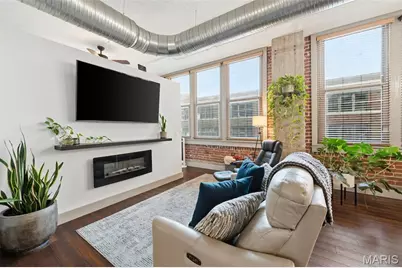 1627 Locust Street #305, Saint Louis, MO 63103 - Photo 3