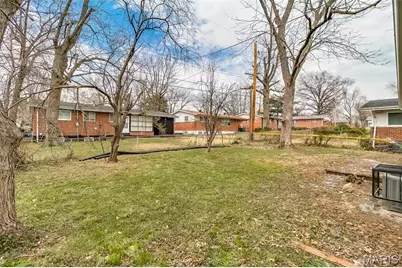 10231 Monarch Drive, Saint Louis, MO 63136 - Photo 3