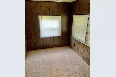 128 Fenwick Drive, Ferguson, MO 63135 - Photo 5