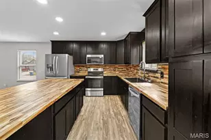 690 Glen Eagle Dr, Troy, MO 63379 - Photo 9