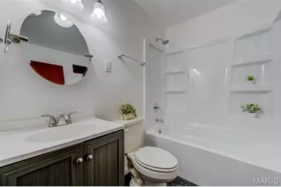 3406 Saint Thomas More Place, Bel-Ridge, MO 63121 - Photo 9