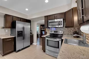 9 Treecrest Ct, Fenton, MO 63026 - Photo 9