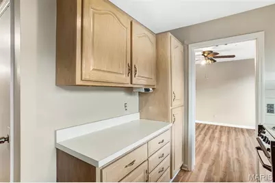 4298 Chateau De Ville Drive #A, Unincorporated, MO 63129 - Photo 13