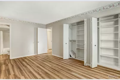 4298 Chateau De Ville Drive #A, Unincorporated, MO 63129 - Photo 17