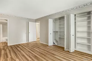 4298 Chateau De Ville Dr, Unincorporated, MO 63129 - Photo 17