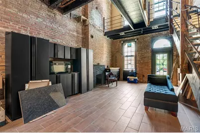 1512 Palm Street, Saint Louis, MO 63107 - Photo 11