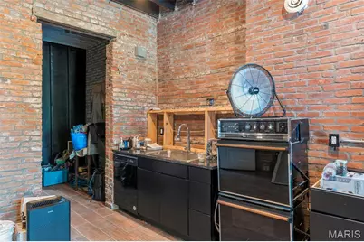 1512 Palm Street, Saint Louis, MO 63107 - Photo 5