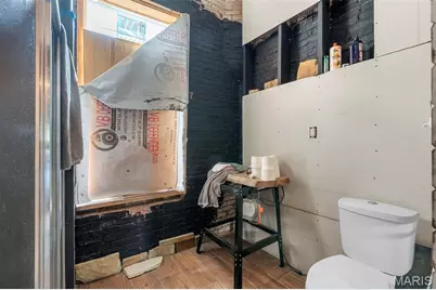 1512 Palm Street, Saint Louis, MO 63107 - Photo 7