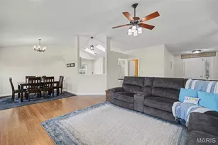 2525 Castle Pines Dr, Imperial, MO 63052 - Photo 5