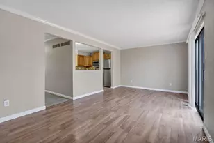 234 Carmel Woods Dr, Ellisville, MO 63021 - Photo 7