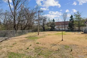 2275 Charbonier Rd, Florissant, MO 63031 - Photo 27