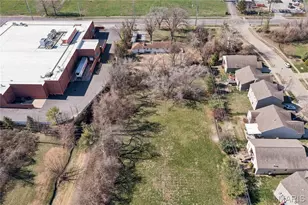 2275 Charbonier Rd, Florissant, MO 63031 - Photo 33