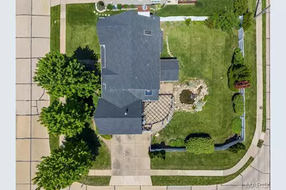 2100 Seven Oaks Drive, Saint Charles, MO 63303 - Photo 33