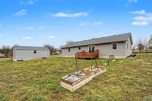 30421 Peach Blossom Ln, Lebanon, MO 65536 - Photo 31