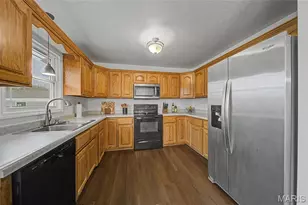 30421 Peach Blossom Ln, Lebanon, MO 65536 - Photo 9