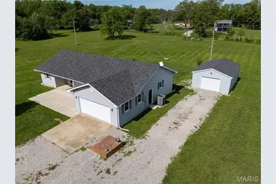 30421 Peach Blossom Lane, Lebanon, MO 65536 - Photo 1