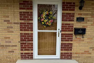 9133 Kit Dr, Saint Louis, MO 63123 - Photo 19