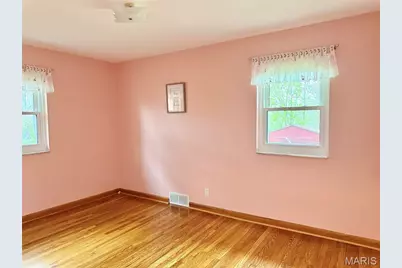 9133 Kit Drive, Saint Louis, MO 63123 - Photo 9