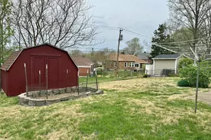 9133 Kit Dr, Saint Louis, MO 63123 - Photo 17