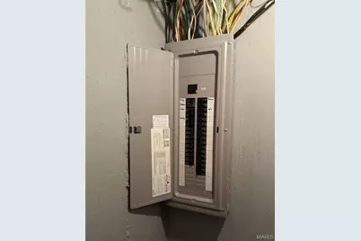 9133 Kit Drive, Saint Louis, MO 63123 - Photo 15