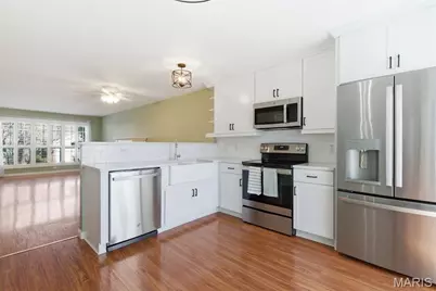 11328 Ashton Wood Lane, Maryland Heights, MO 63043 - Photo 5